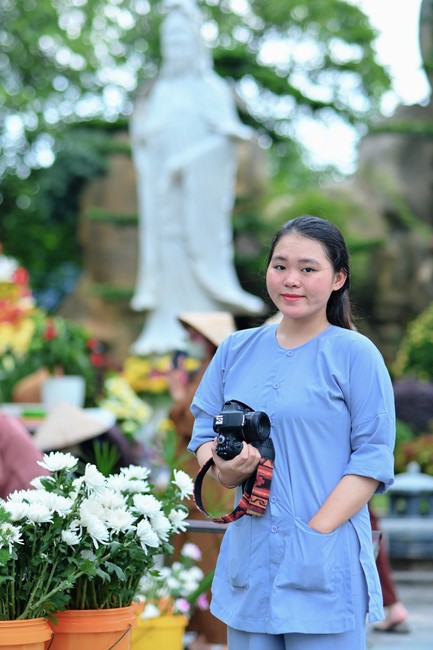 Lễ Hoa đăng kỷ niệm đức Bồ Tát Quán Thế Âm thành đạo