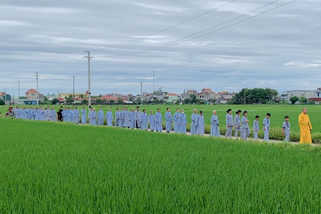 One-day Practice at Dong Cao Pagoda, Thanh Hoa