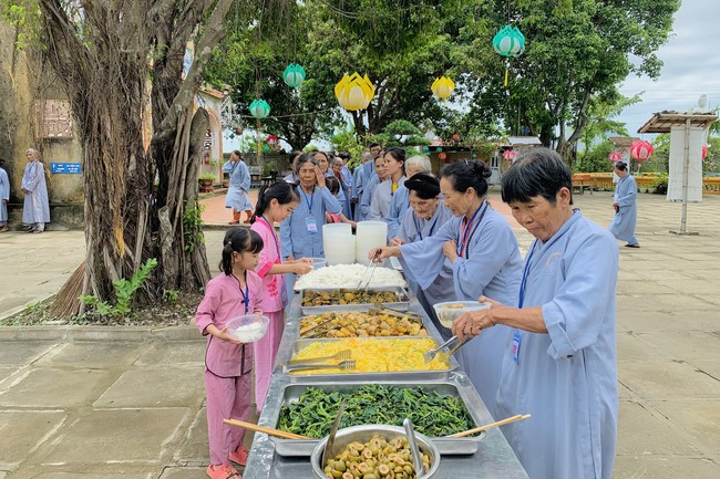 One-day Practice at Dong Cao Pagoda, Thanh Hoa