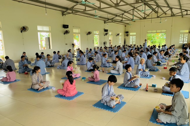 One-day Practice at Dong Cao Pagoda, Thanh Hoa