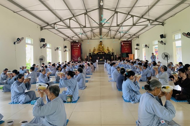 One-day Practice at Dong Cao Pagoda, Thanh Hoa