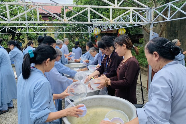 One-day Practice at Dong Cao Pagoda, Thanh Hoa