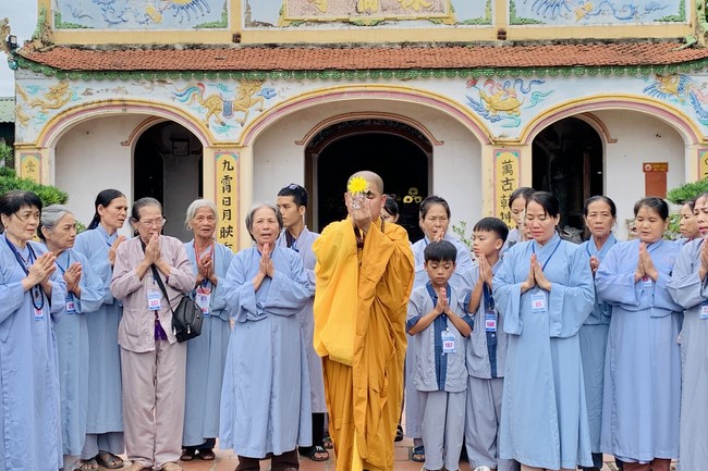 One-day Practice at Dong Cao Pagoda, Thanh Hoa