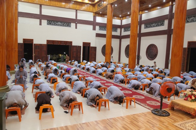 Chùa Giai Lam - Hà Tĩnh: Lễ sám hối 14/06 Quý Mão