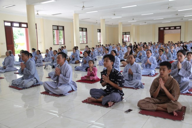 One- day Retreat at Giai Lam Pagoda - Ha Tinh