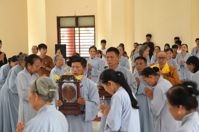 One- day Retreat at Giai Lam Pagoda - Ha Tinh