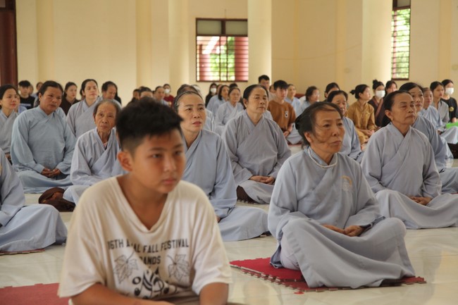 One- day Retreat at Giai Lam Pagoda - Ha Tinh