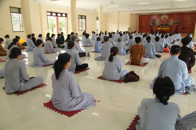 One- day Retreat at Giai Lam Pagoda - Ha Tinh