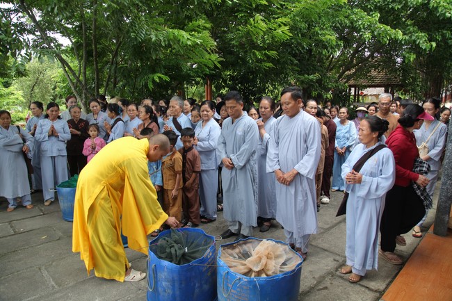 One- day Retreat at Giai Lam Pagoda - Ha Tinh