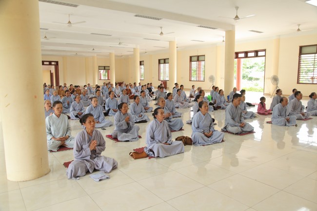 One- day Retreat at Giai Lam Pagoda - Ha Tinh