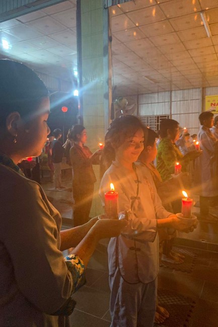 Prostrating five hundred names Bodhisattva Avalokitesvara at Truong Phap Pagoda, Hau Giang