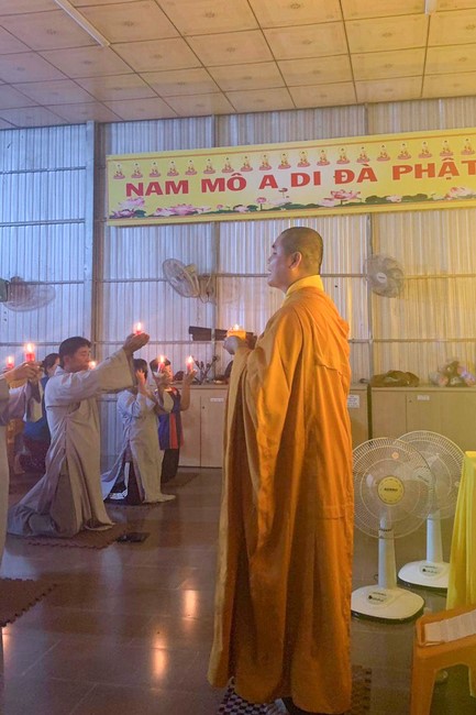 Prostrating five hundred names Bodhisattva Avalokitesvara at Truong Phap Pagoda, Hau Giang