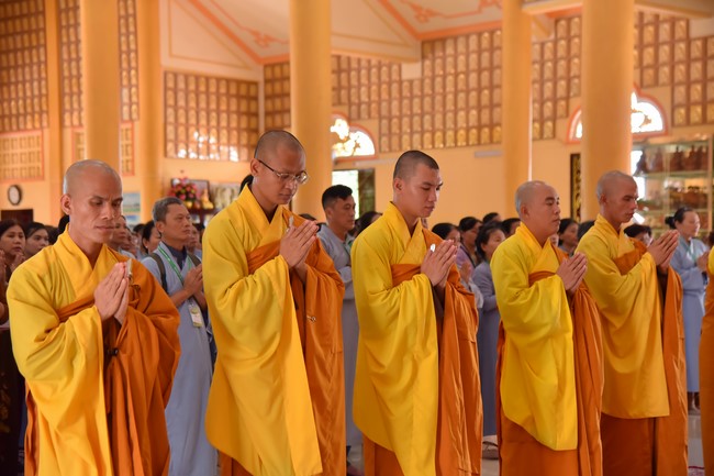 Nhóm Hiểu và Thương: Cúng dường Trường Hạ - 2023