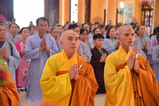 Nhóm Hiểu và Thương: Cúng dường Trường Hạ - 2023