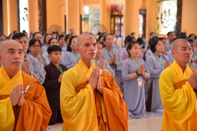 Nhóm Hiểu và Thương: Cúng dường Trường Hạ - 2023