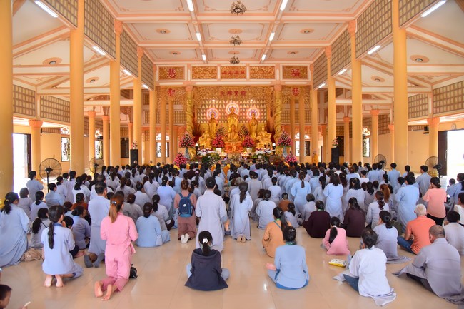 Nhóm Hiểu và Thương: Cúng dường Trường Hạ - 2023