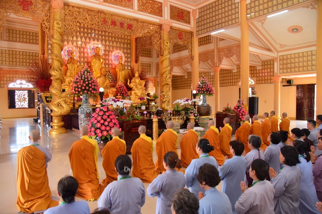 Nhóm Hiểu và Thương: Cúng dường Trường Hạ - 2023