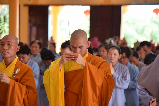 Nhóm Hiểu và Thương: Cúng dường Trường Hạ - 2023