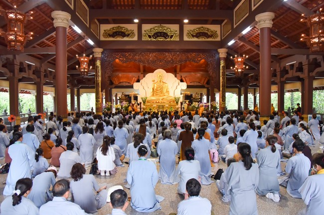 Nhóm Hiểu và Thương: Cúng dường Trường Hạ - 2023