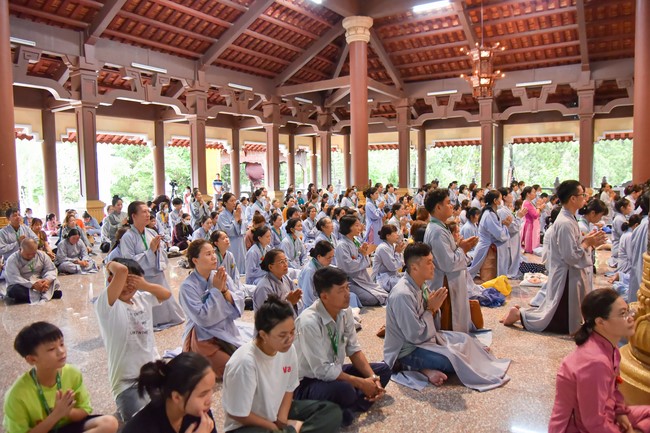 Nhóm Hiểu và Thương: Cúng dường Trường Hạ - 2023