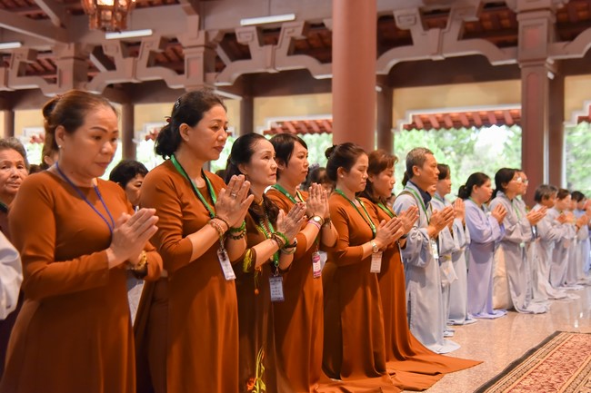 Nhóm Hiểu và Thương: Cúng dường Trường Hạ - 2023