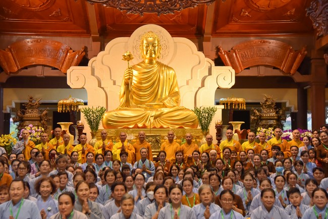 Nhóm Hiểu và Thương: Cúng dường Trường Hạ - 2023