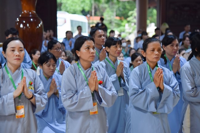 Nhóm Hiểu và Thương: Cúng dường Trường Hạ - 2023