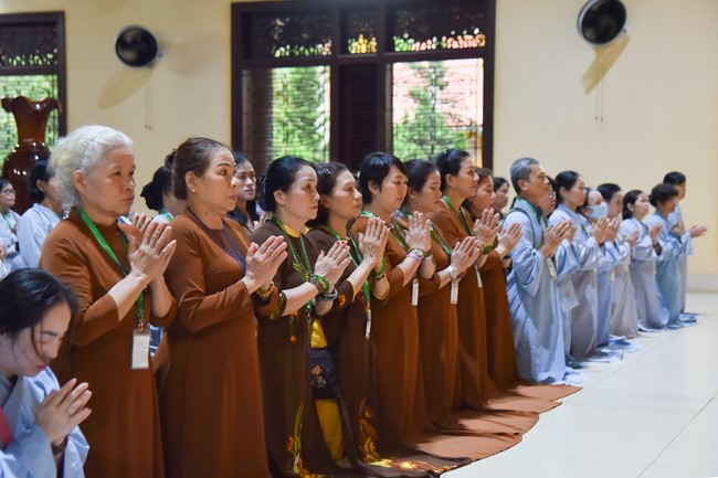 Nhóm Hiểu và Thương: Cúng dường Trường Hạ - 2023