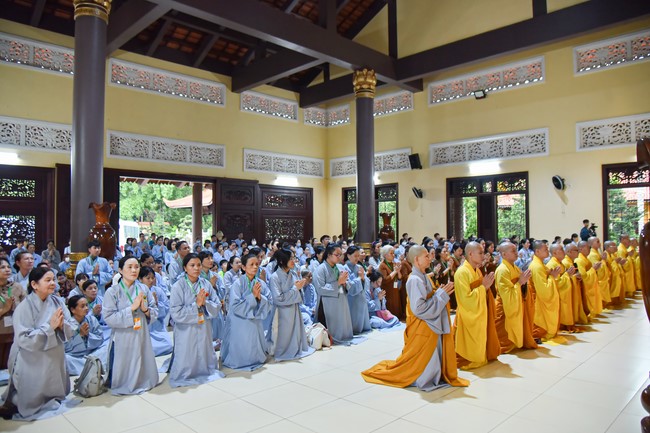 Nhóm Hiểu và Thương: Cúng dường Trường Hạ - 2023