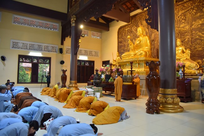 Nhóm Hiểu và Thương: Cúng dường Trường Hạ - 2023