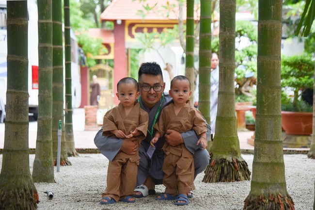 Nhóm Hiểu và Thương: Cúng dường Trường Hạ - 2023