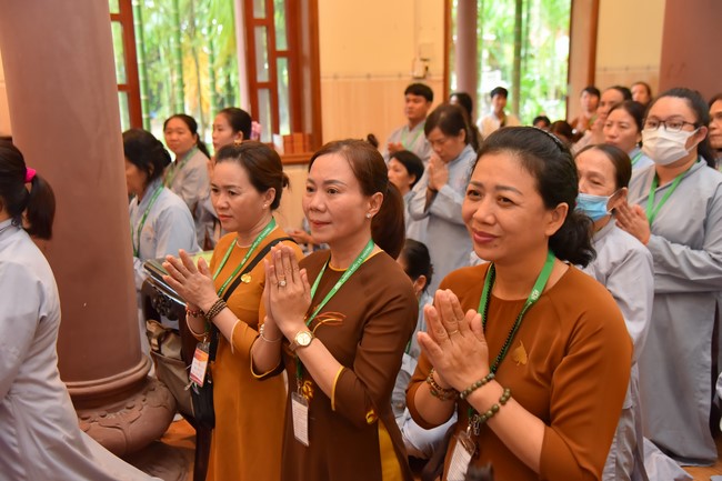 Nhóm Hiểu và Thương: Cúng dường Trường Hạ - 2023