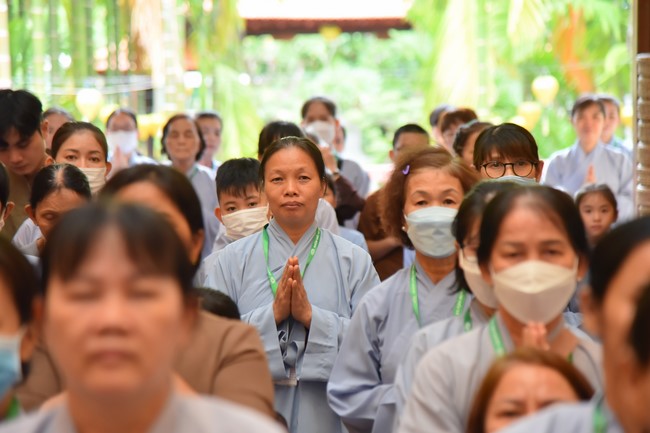 Nhóm Hiểu và Thương: Cúng dường Trường Hạ - 2023