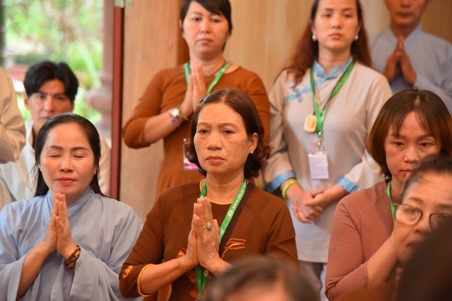 Nhóm Hiểu và Thương: Cúng dường Trường Hạ - 2023