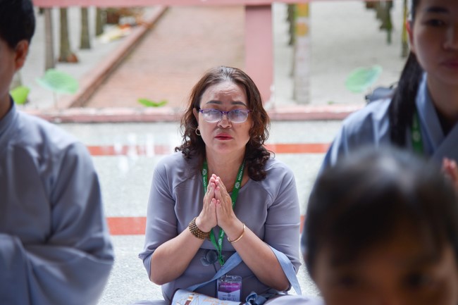 Nhóm Hiểu và Thương: Cúng dường Trường Hạ - 2023