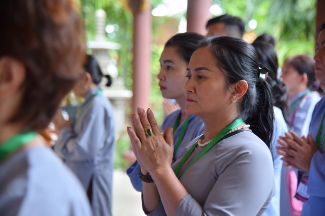 Nhóm Hiểu và Thương: Cúng dường Trường Hạ - 2023