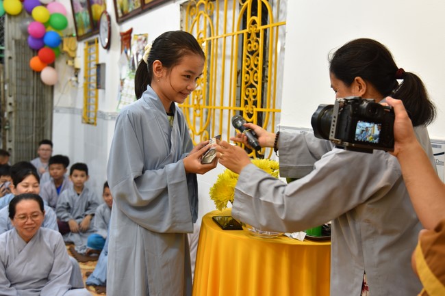 Basic Buddhist program and giving gifts at Minh Chat Ashram in Can Tho