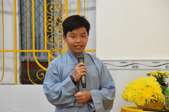 Basic Buddhist program and giving gifts at Minh Chat Ashram in Can Tho