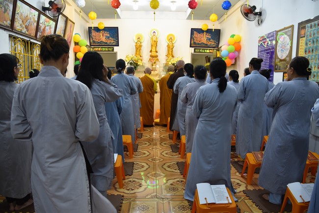 Basic Buddhist program and giving gifts at Minh Chat Ashram in Can Tho