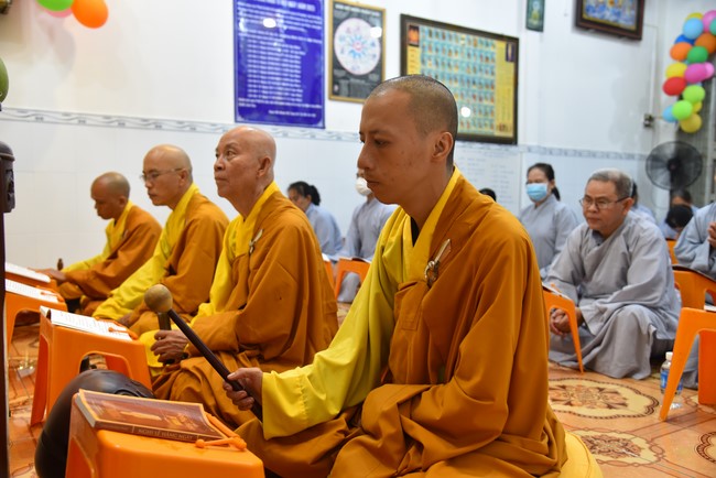Basic Buddhist program and giving gifts at Minh Chat Ashram in Can Tho