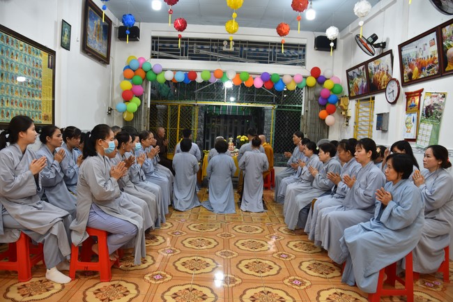 Basic Buddhist program and giving gifts at Minh Chat Ashram in Can Tho