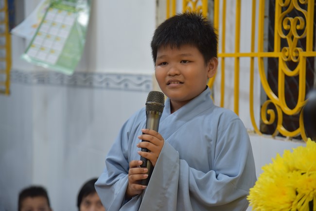 Basic Buddhist program and giving gifts at Minh Chat Ashram in Can Tho