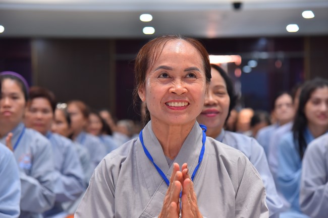 Dharma Talk Cloudless skyline in the 100th Seven-Day Retreat