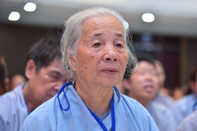 Dharma Talk Cloudless skyline in the 100th Seven-Day Retreat