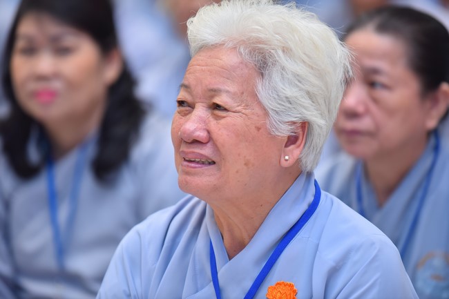 Dharma Talk Cloudless skyline in the 100th Seven-Day Retreat