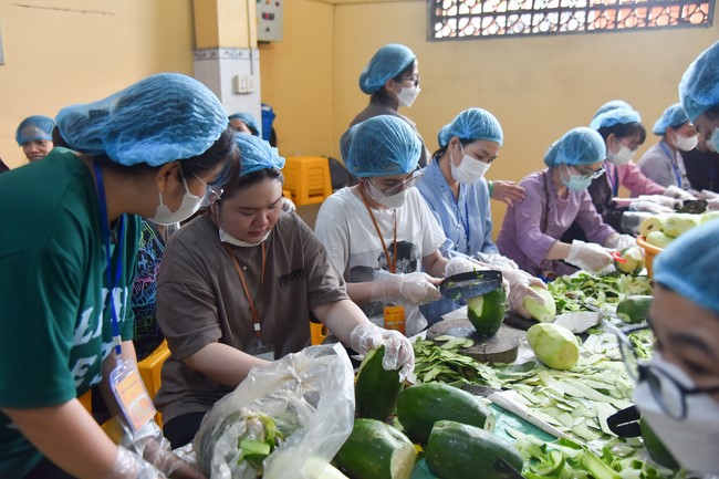 Dharma Talk Cloudless skyline in the 100th Seven-Day Retreat