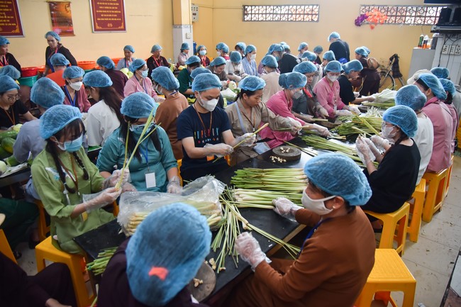 Dharma Talk Cloudless skyline in the 100th Seven-Day Retreat