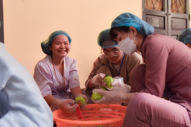 Dharma Talk Cloudless skyline in the 100th Seven-Day Retreat