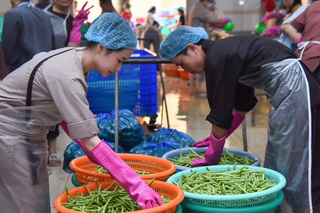 Dharma Talk Cloudless skyline in the 100th Seven-Day Retreat