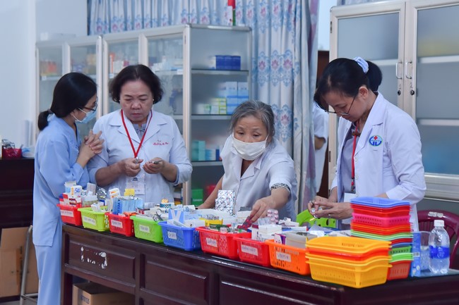 Dharma Talk Cloudless skyline in the 100th Seven-Day Retreat